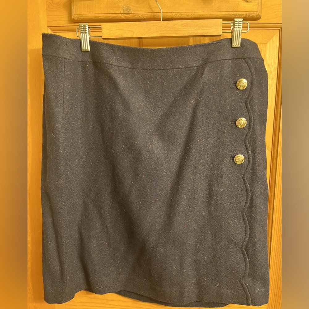 Talbots 14 Wool blend Skirt Navy Blue Gold Buttons Zip NWT